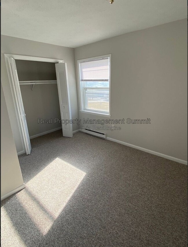 Interior Photo - 2407 Bare St.