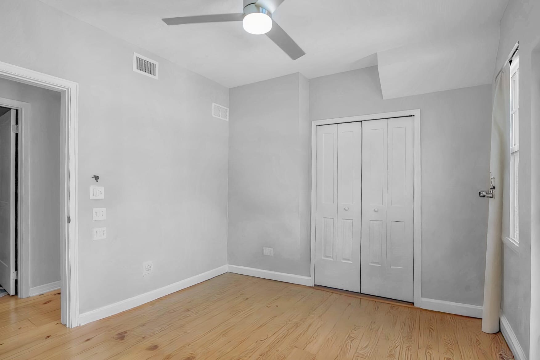 Building Photo - 523 E Livingston St