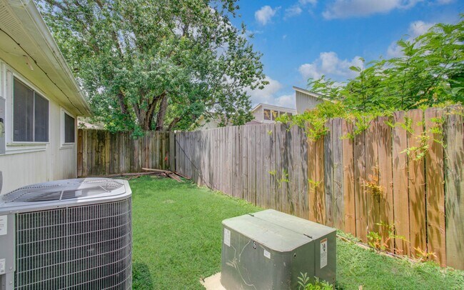 Building Photo - 10606 Beckfield Dr