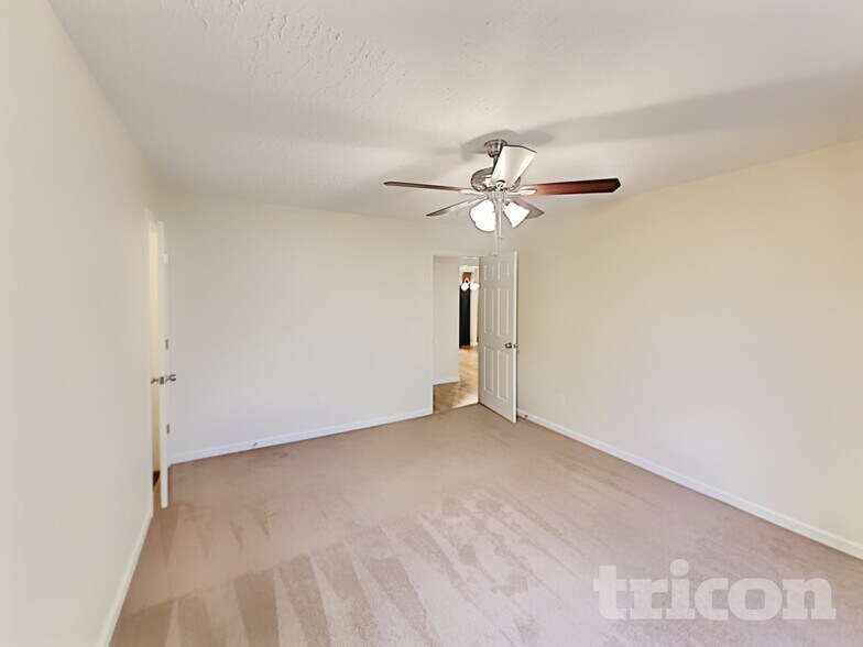 Building Photo - 119 Bradford Cir
