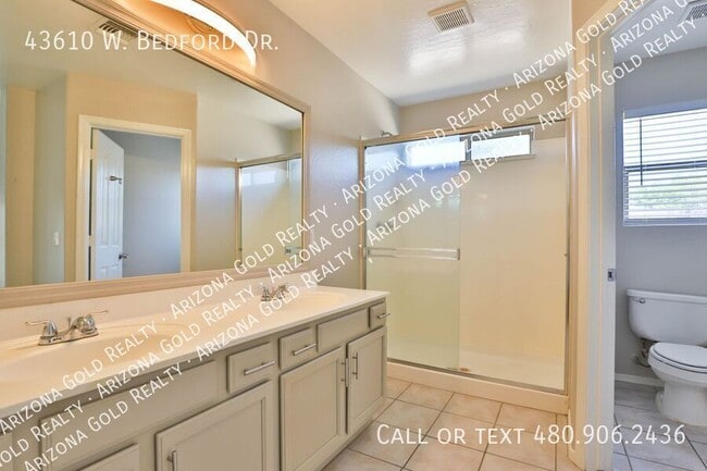 Building Photo - 43610 Bedford Dr