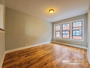 Building Photo - 0 bedroom in CHICAGO IL 60640