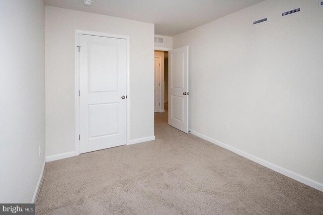 Building Photo - 117 Mazzeo Dr