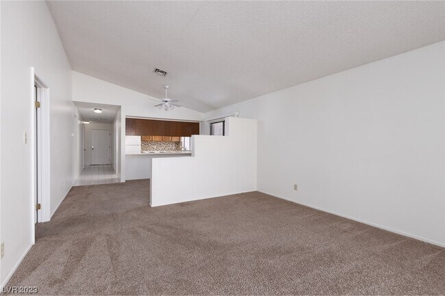 Building Photo - 8432 Mulcahy Ave