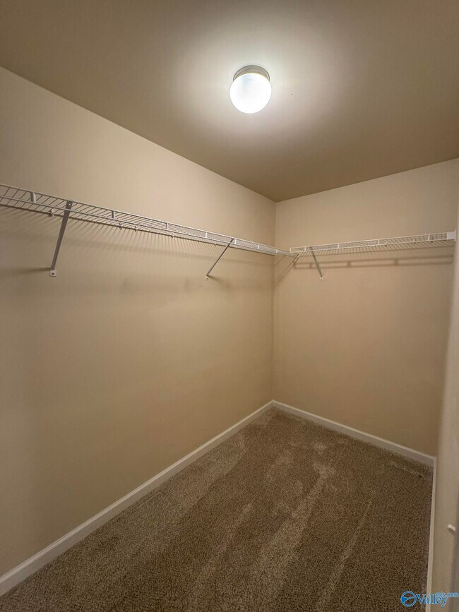 Building Photo - 219 Ivyleaf Dr