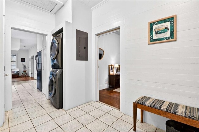 Building Photo - 1411 Glenwood Ave SE