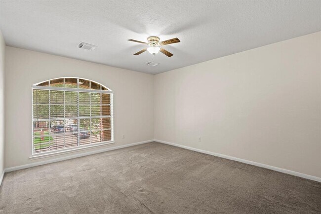 Building Photo - 15810 Mission View Ct