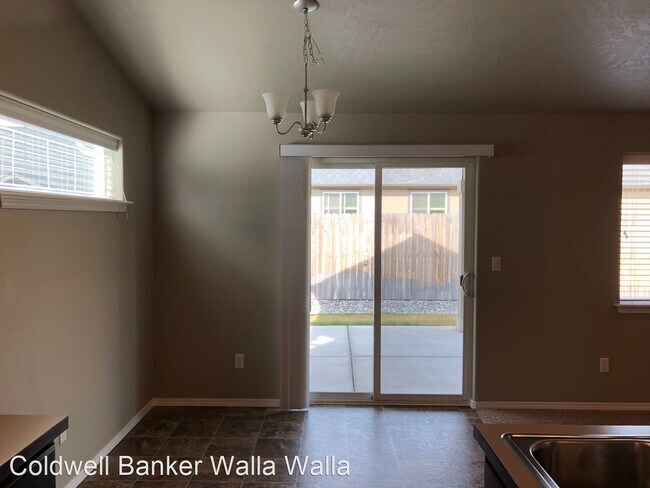 Building Photo - 3 br, 2 bath House - 1206 SW 4th