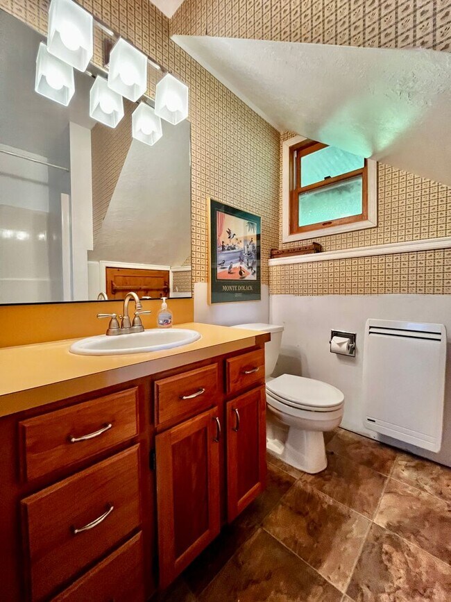 Building Photo - Spectacular Olympic Mountain and Hood Canal Views from Poulsbo Waterfront Home!