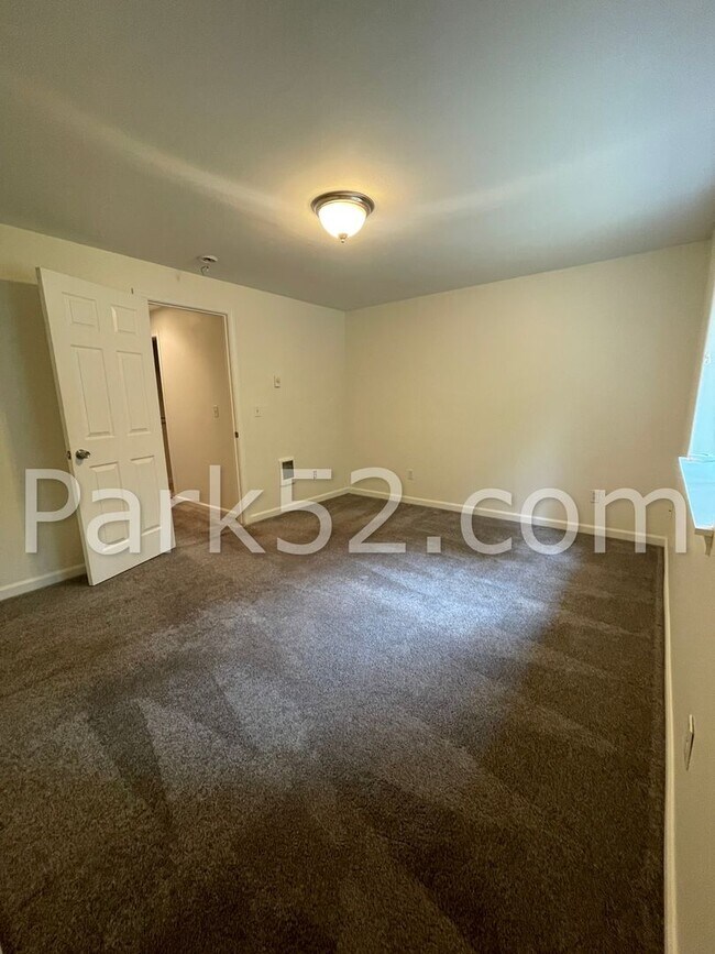 Building Photo - 3 bedroom Townhome in Gig Harbor