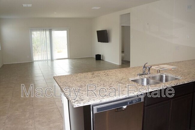 Building Photo - 1083 W Chimes Tower Dr