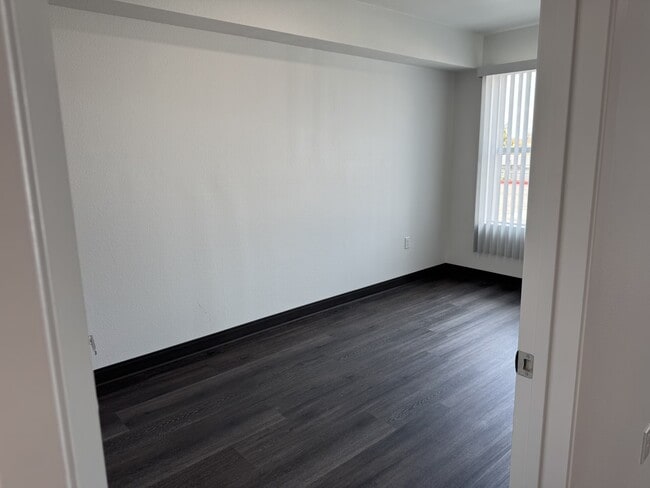 Building Photo - 3509 Vista Ln