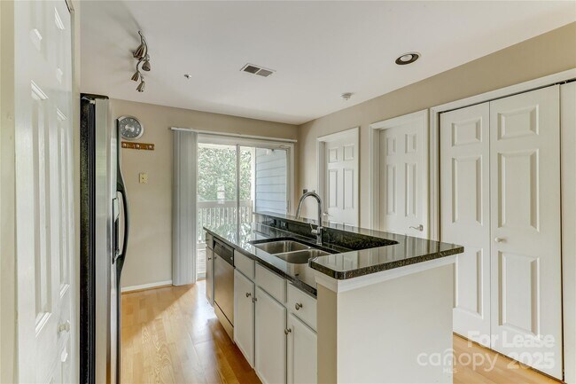 Building Photo - 501 Olmsted Park Pl