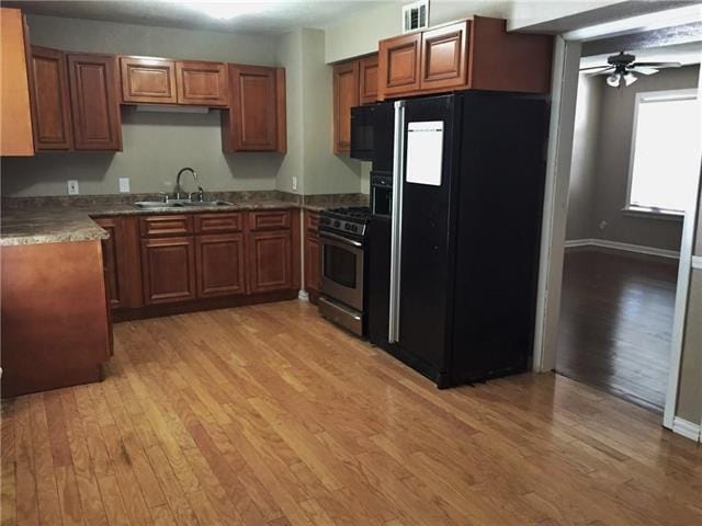 Building Photo - 216 Elm St