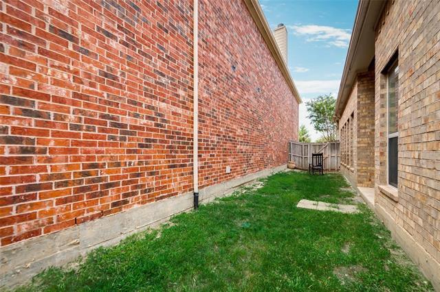 Building Photo - 9248 Park Garden Dr