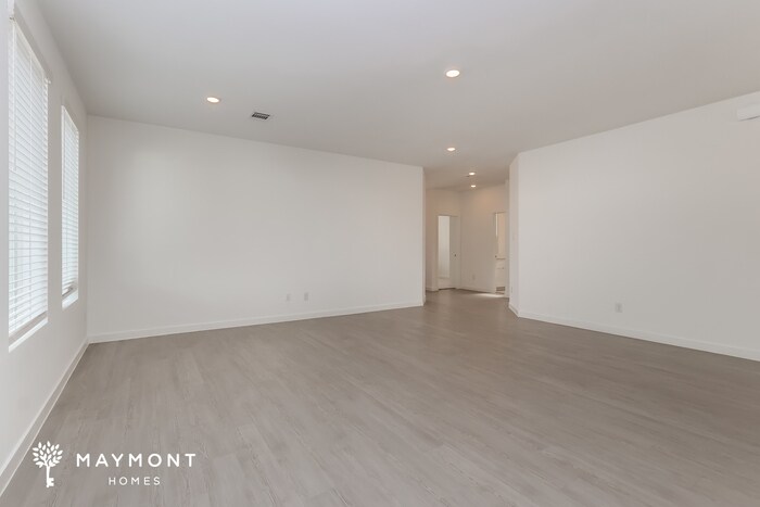 Building Photo - 6407 Symphony Wave Dr