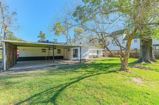 Building Photo - 9419 Campbell Rd