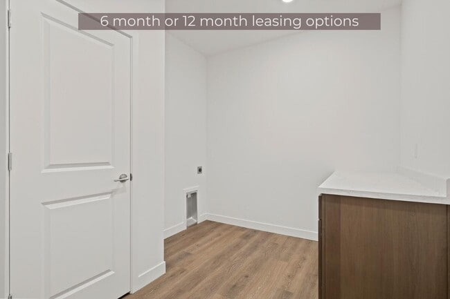 Building Photo - 6321 Murano Way