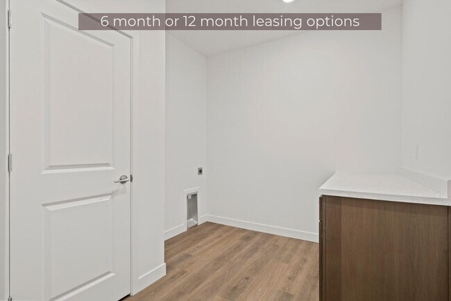 Building Photo - 6323 Murano Way