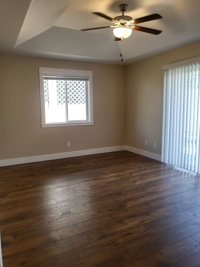 Building Photo - 3 bed 2 bath Single Family Home for Rent i...