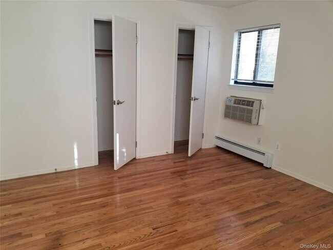 Building Photo - 74 Ashwood Rd