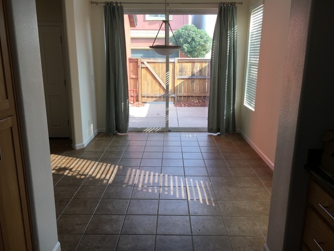 Dining room to back patio - 812 Titanium Ln