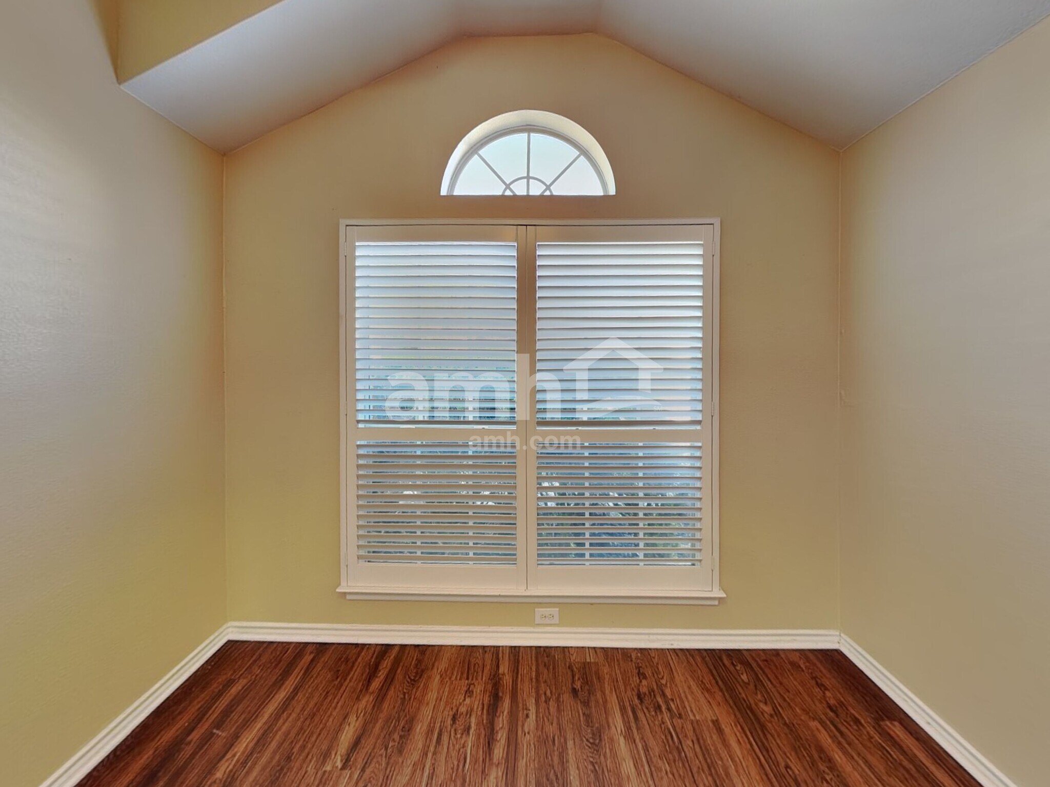 Building Photo - 909 Remington Dr