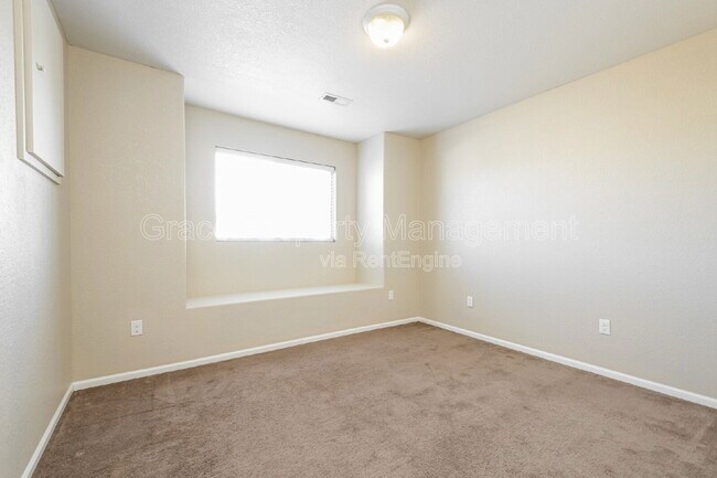 Building Photo - 510 Dukes Way