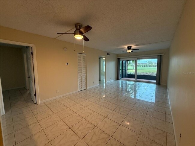 Building Photo - 6219 Palma Del Mar Blvd S