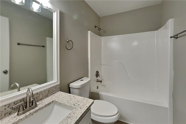 Building Photo - 280 Brookview Dr