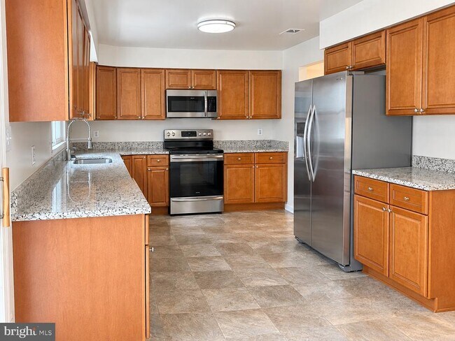 Building Photo - 6281 Rathlin Dr
