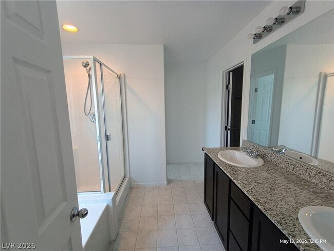 Building Photo - 4224 Seclusion Bay Ave