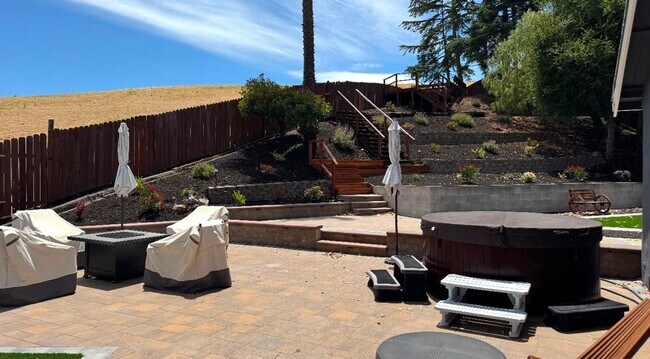 Building Photo - Beautiful Dublin Home with EV Charging and Spacious Patio