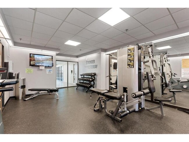 Building Photo - 78 10th St E