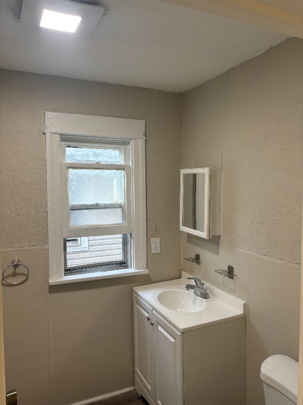 Building Photo - 25-27-27 Karnes St