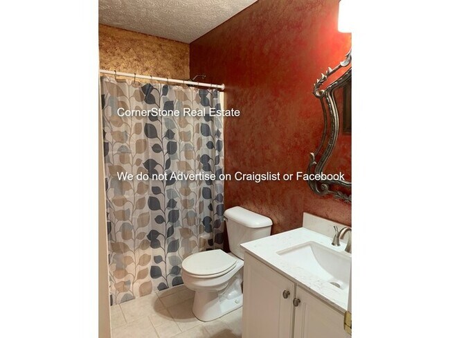 Building Photo - 401 Cityview Ln