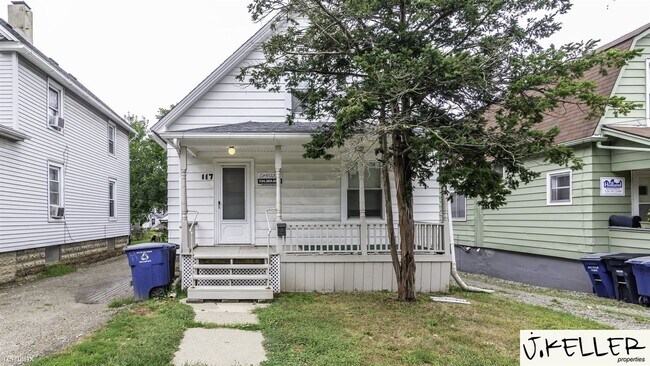 Primary Photo - 117 Hill St