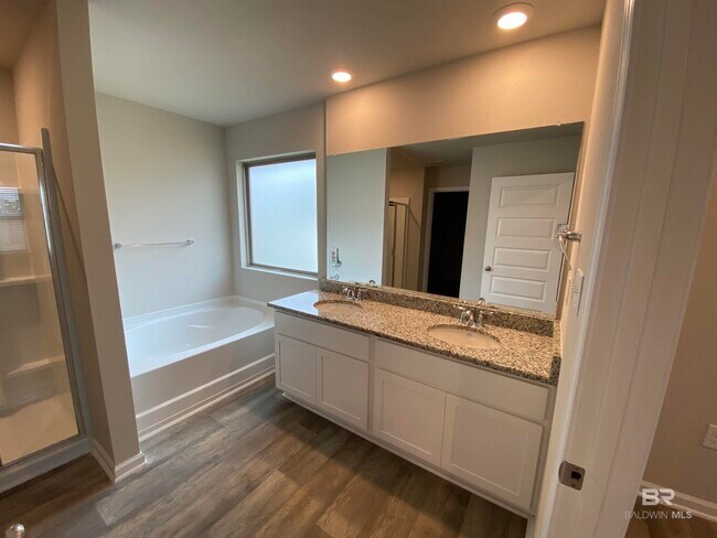 Building Photo - 8359 Harmon St