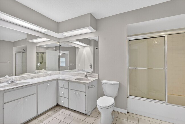 Building Photo - Available Now! Move-In Ready 3BR Home with Florida Room & Shed