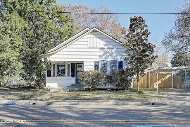 Primary Photo - 519 Mudd Ave