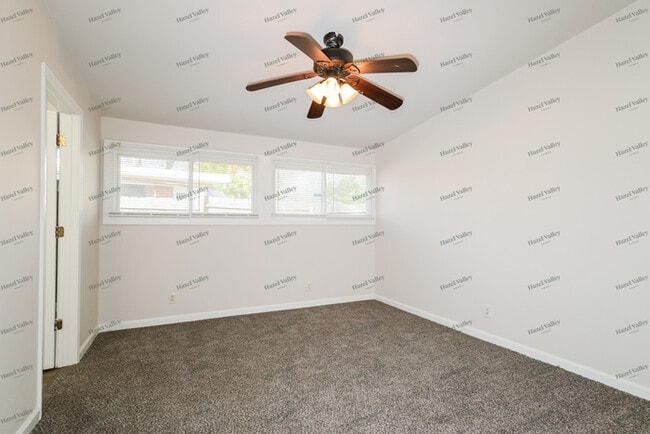 Building Photo - 6932 Woodhurst Dr