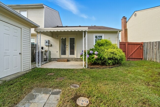 Building Photo - 5106 Radcliff Cir