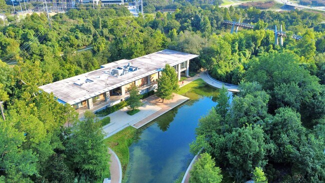 Building Photo - 1711 Allen Pkwy