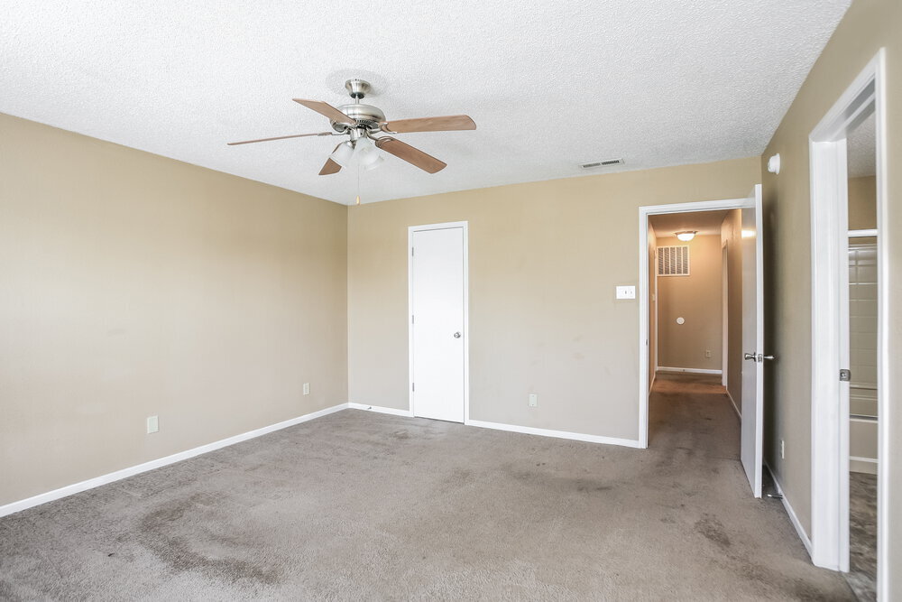 Building Photo - 5768 N Peppereel Way