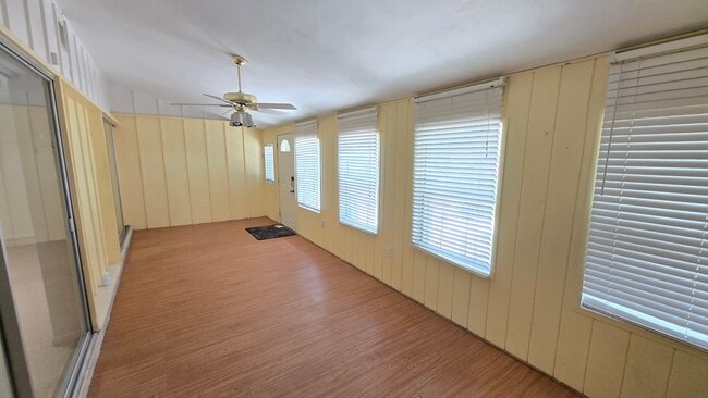 Building Photo - Charming 2BR/2BA Annual Rental in Southgate