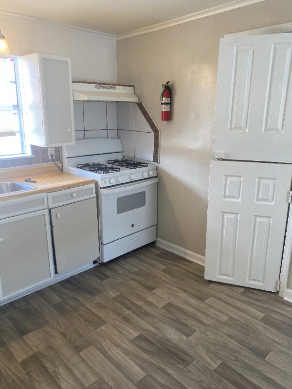 Building Photo - 2719 Cameron St