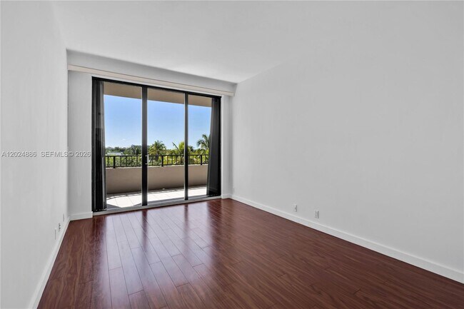 Building Photo - 151 Crandon Blvd