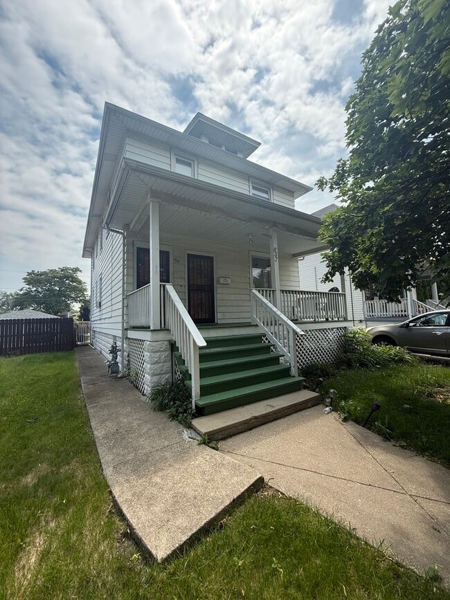 Primary Photo - 637 S 14th Ave