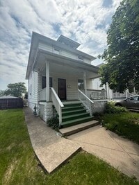 Building Photo - 637 S 14th Ave