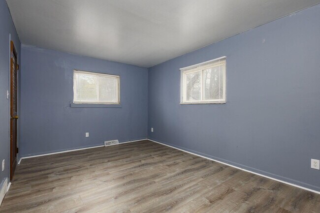 Building Photo - 19435 McCormick St